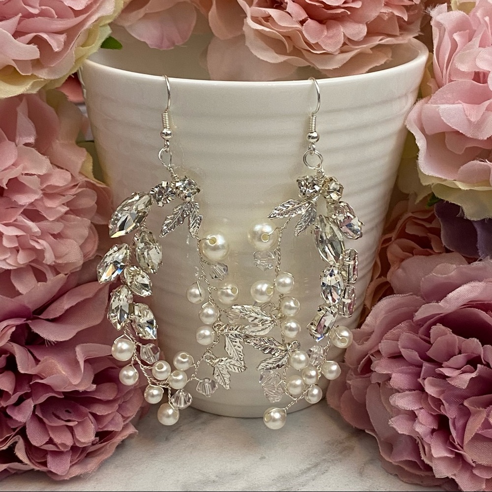 Stunning Crystal Pearl Silver Leaf Bridal Earrings - Picture 6 of 16